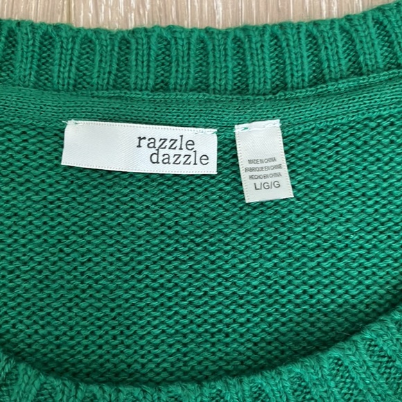 Razzle Dazzle Light Up “Unwrap Me” Ugly Christmas Sweater - Large - Picture 5 of 7